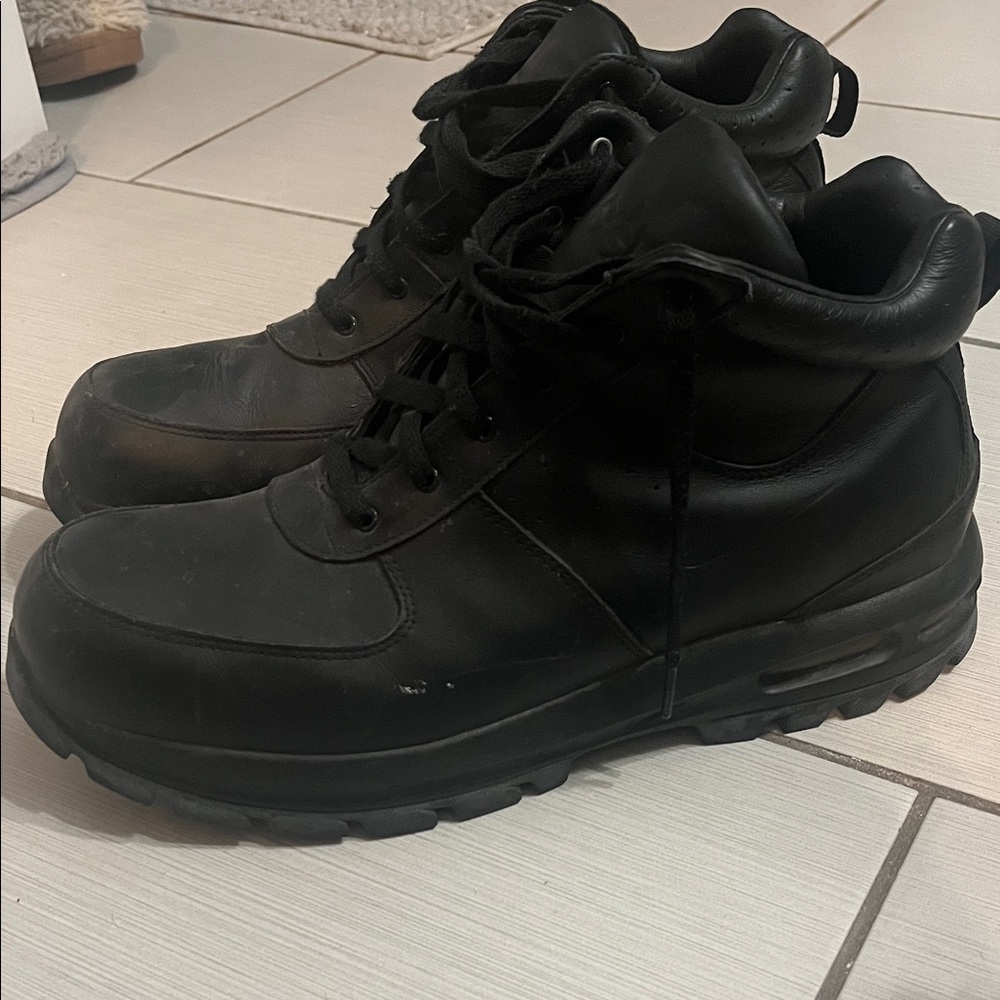 Black  Nike Boots Men's
